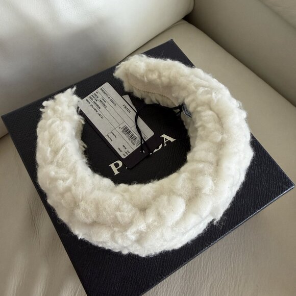 NWT PRADA SHEARLING HAIRBAND HEADBAND WHITE 100% Authentic W/box - Picture 7 of 11